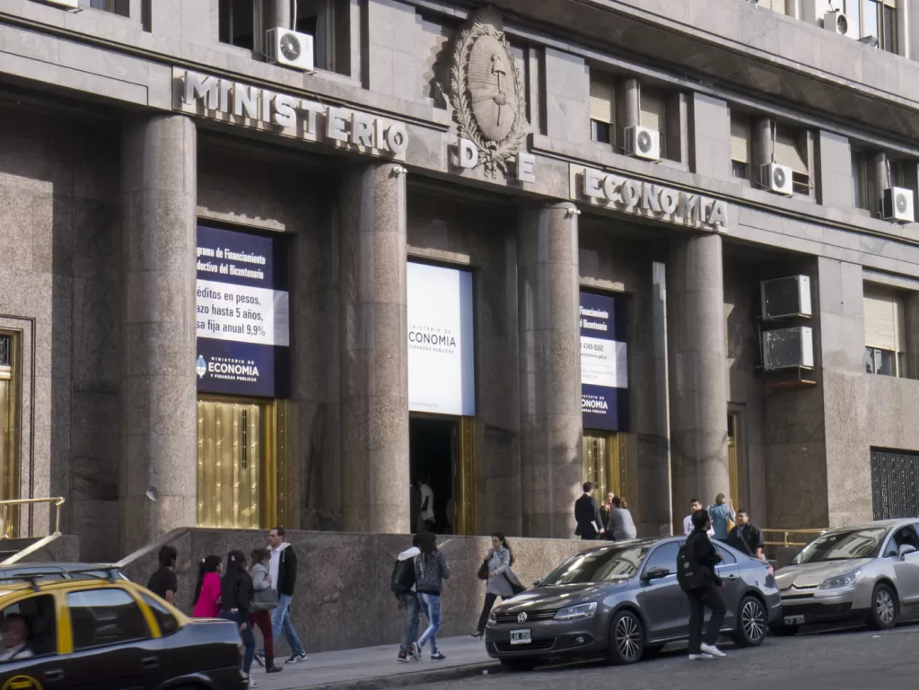 ministerio-economia-1400x1051