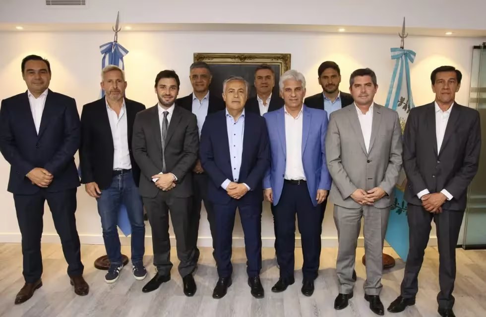 photo_4904912378303458326_y