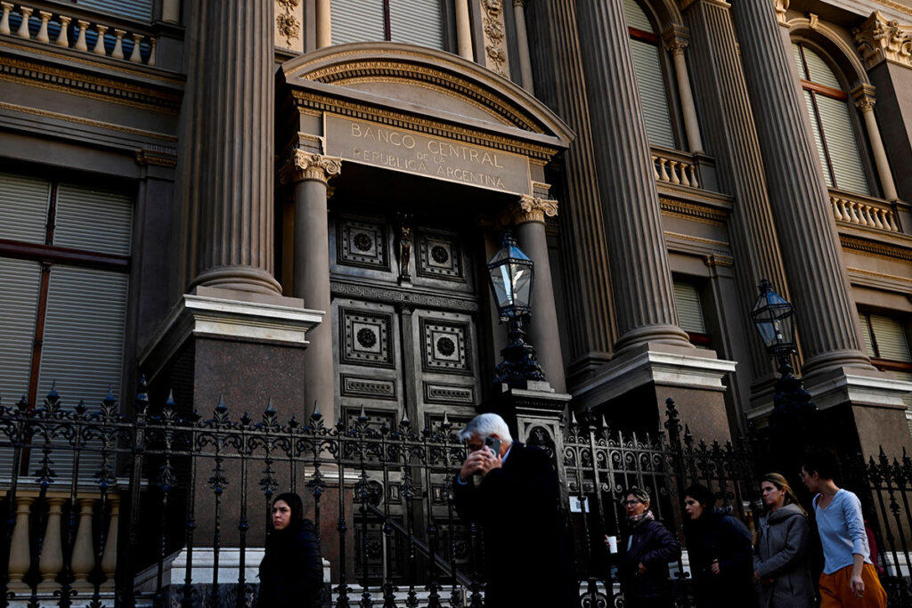 banco-central-foto-Luis-ROBAYO-AFP