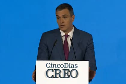 pedro-sanchez-durante-el-foro-en-el-que-se-5UWCYQE5XJAWTE7LT7RLL75FAA