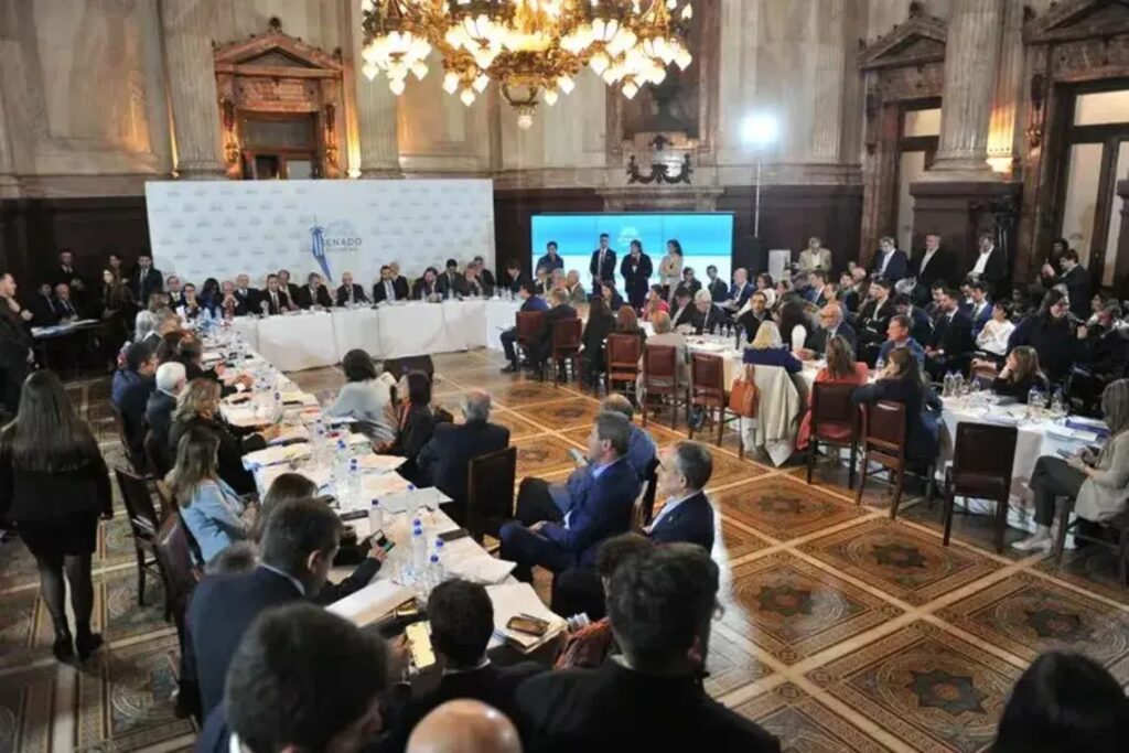 senado-ley-bases-jueves-9-abril