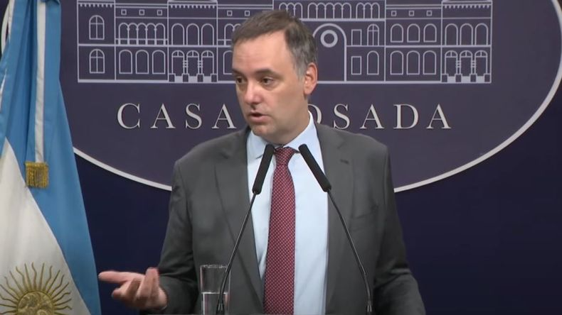 manuel-adorni-conferencia-prensa