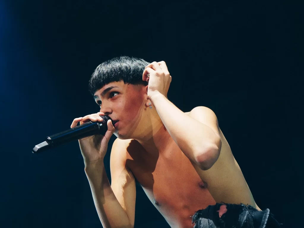 QtoLJl10U_2000x1500__1