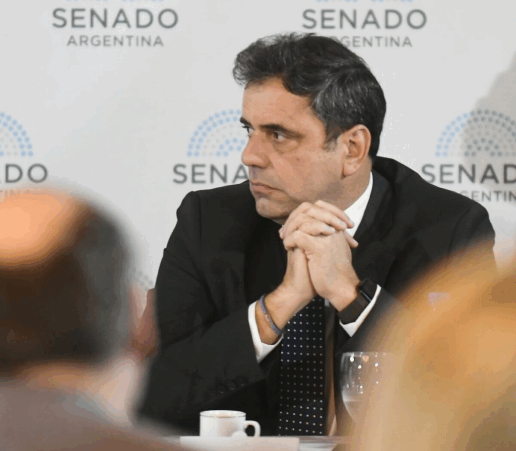 842755-whatsapp-20image-202024-0