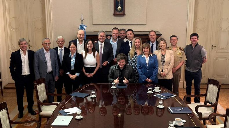 reunion-gabinete-26-11-25