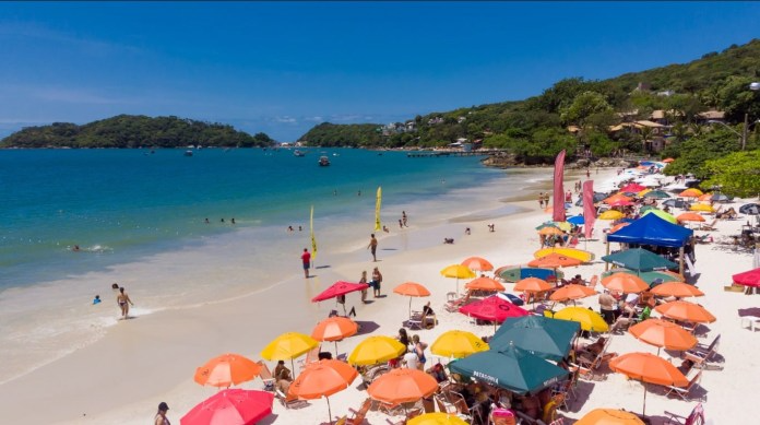 playa-de-quatro-ilhas-brasil