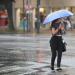 clima-lluvia-tormenta-paraguas
