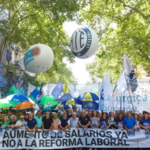 La oposición denuncia el cierre de 25.000 pymes y prepara una protesta contra Milei