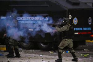 Grillo-gendarme-imputado-Guerrero-apunta