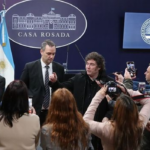 Reabren la sala de prensa y Manuel Adorni dará una conferencia