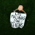 FIFA investiga a la AFA y a jugadores de la Selección Argentina por la bandera de Malvinas