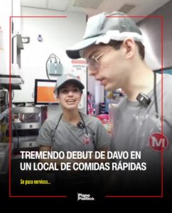 Streamer argentino con uniforme de trabajo en local de comidas rápidas