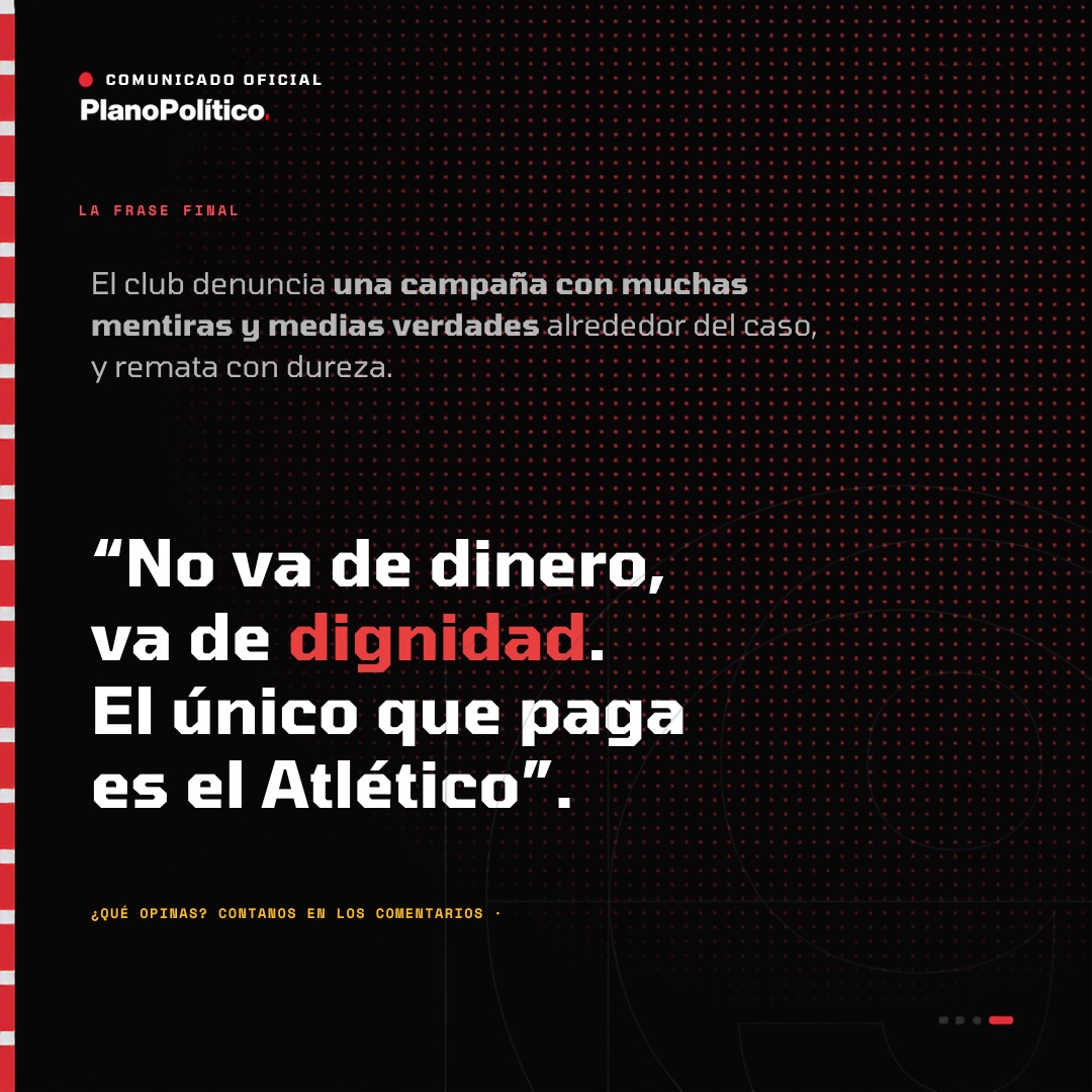 Julián Álvarez con la camiseta del Atlético de Madrid durante un partido oficial