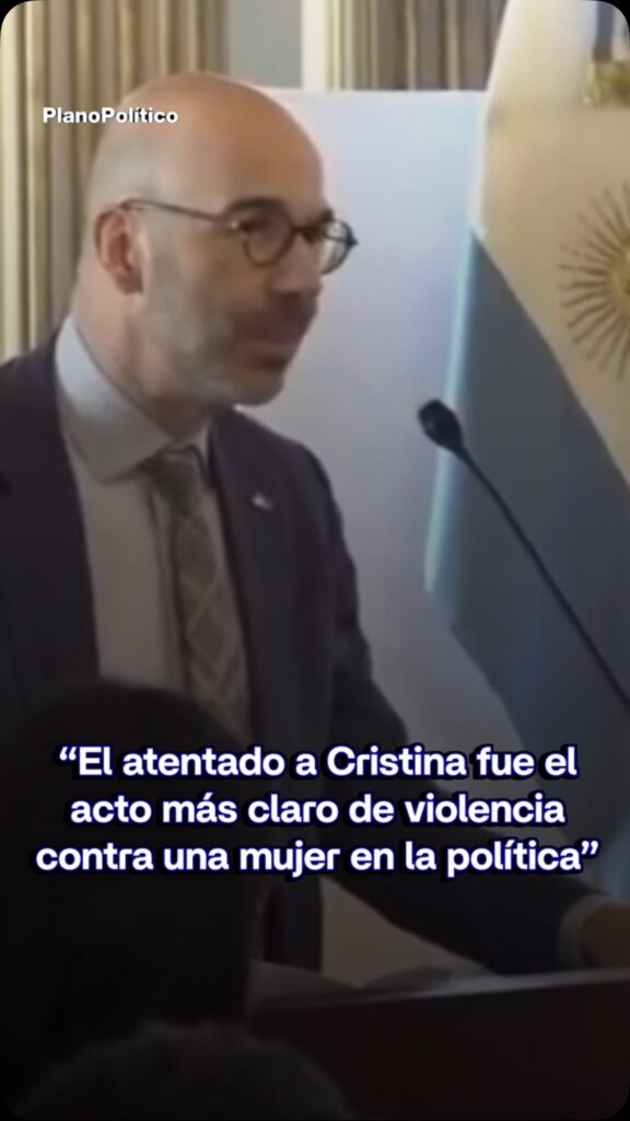 Embajador europeo hablando en evento de ONU Mujeres en la Legislatura porteña