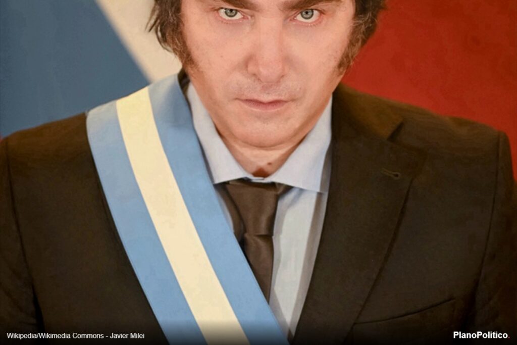 Kicillof se centra en la gestión y contrapone su modelo al de Javier Milei