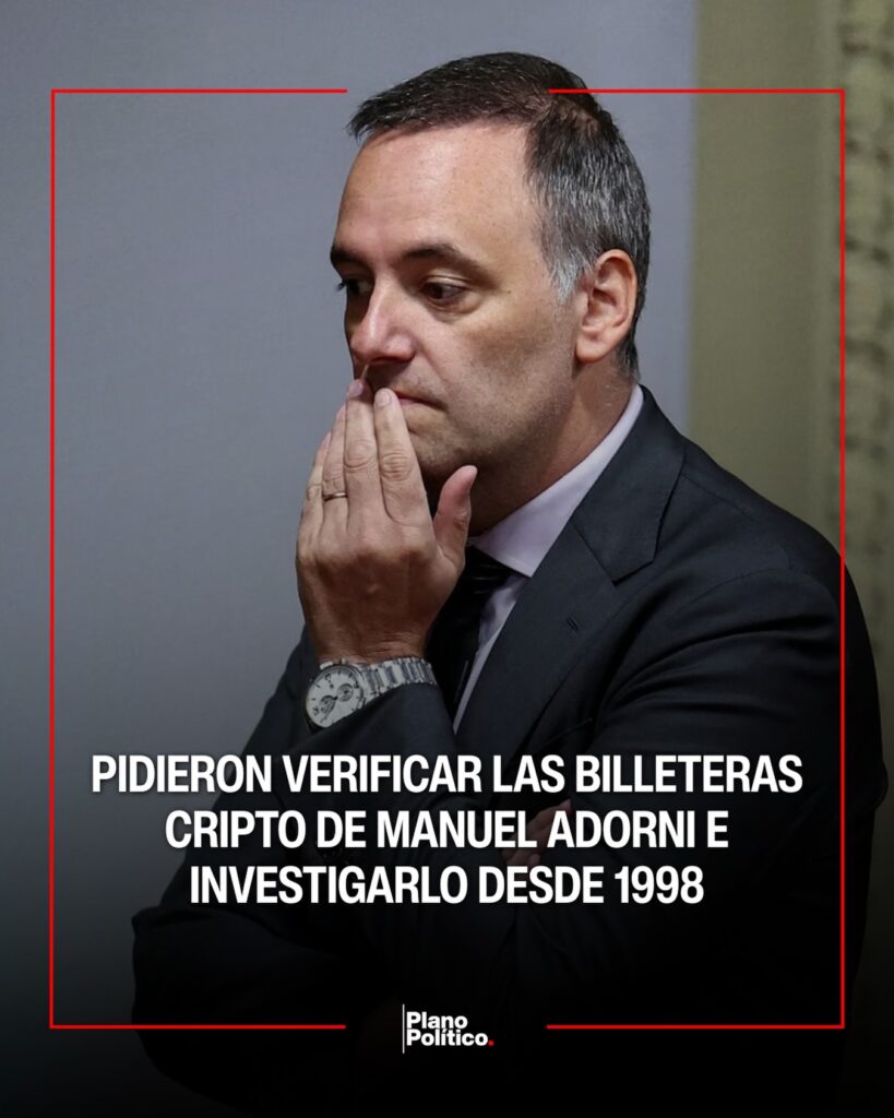 Manuel Adorni, vocero presidencial, en conferencia de prensa oficial