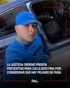 Callejero Fino cantante en una presentación o imagen oficial