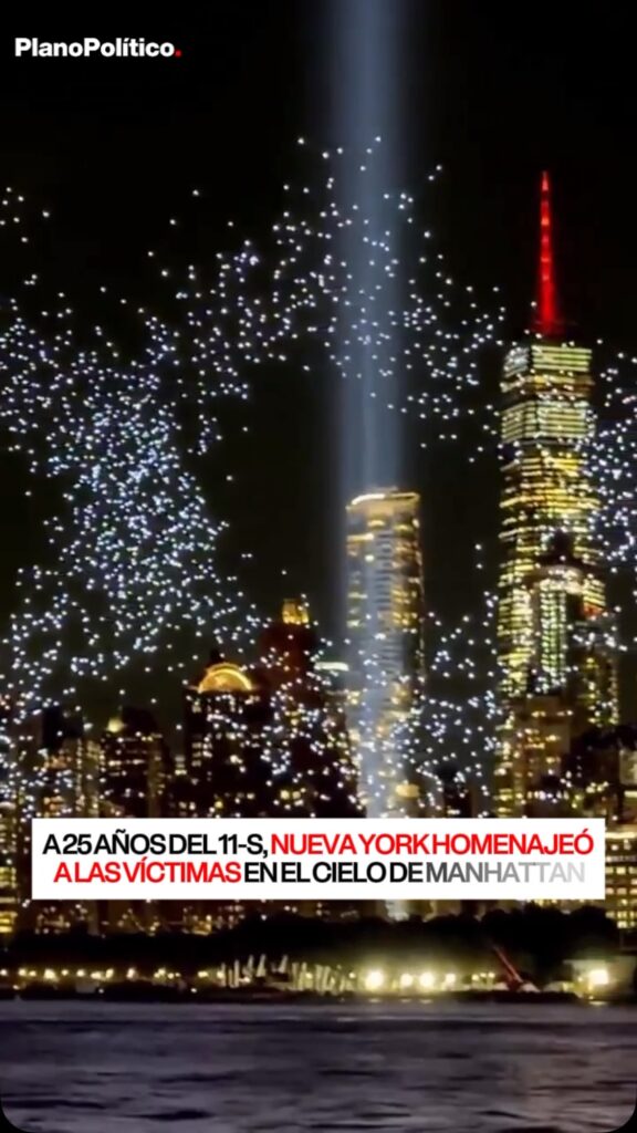 Espectáculo de drones formando las Torres Gemelas iluminadas en el cielo nocturno de Manhattan