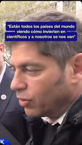 Axel Kicillof durante una actividad oficial relacionada con educación y ciencia