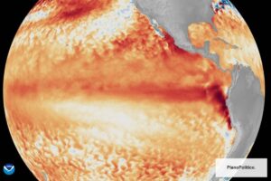 Imagen satelital del océano Pacífico mostrando anomalías de temperatura asociadas al fenómeno El Niño