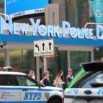 Una mujer apuñaló a dos personas en Times Square y fue abatida por la policía