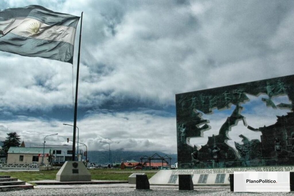 Edificio del Congreso de la Nación Argentina con bandera nacional