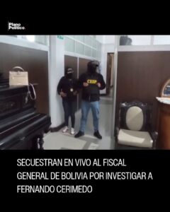 Agentes policiales bolivianos durante la detención del fiscal Roger Mariaca en operativo cuestionado