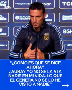 Lionel Scaloni hablando en conferencia de prensa junto a la Selección Argentina