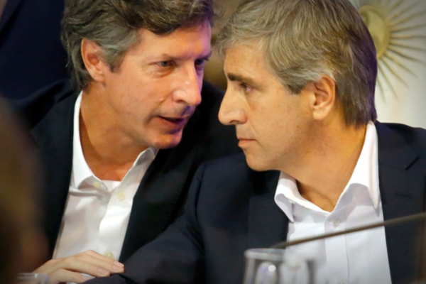 Denuncian ante la Justicia a Caputo y Bausili por la pérdida de reservas de oro del Banco Central