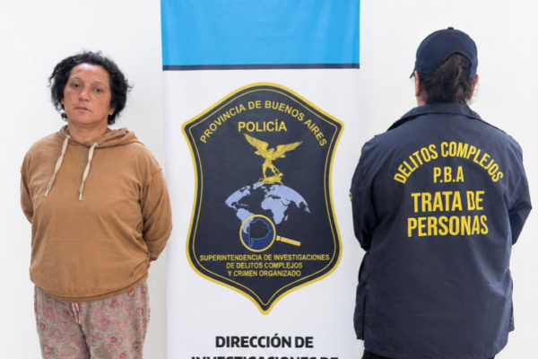 DETUVIERON A UNA MADRE POR PROSTITUIR A SU HIJA DESDE LOS 11 AÑOS