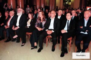 Ceremonia de entrega de premios empresariales con ejecutivos y políticos argentinos