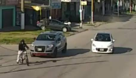 Guernica: detuvieron a un jubilado que atropelló a un adolescente en una picada