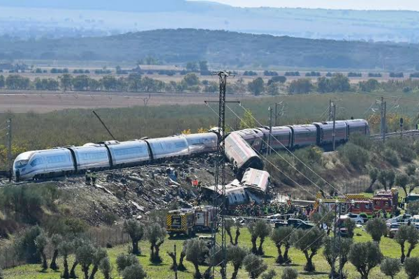 Tragedia ferroviaria en Toledo: ya son 69 los muertos por el choque entre un AVE y un Iryo