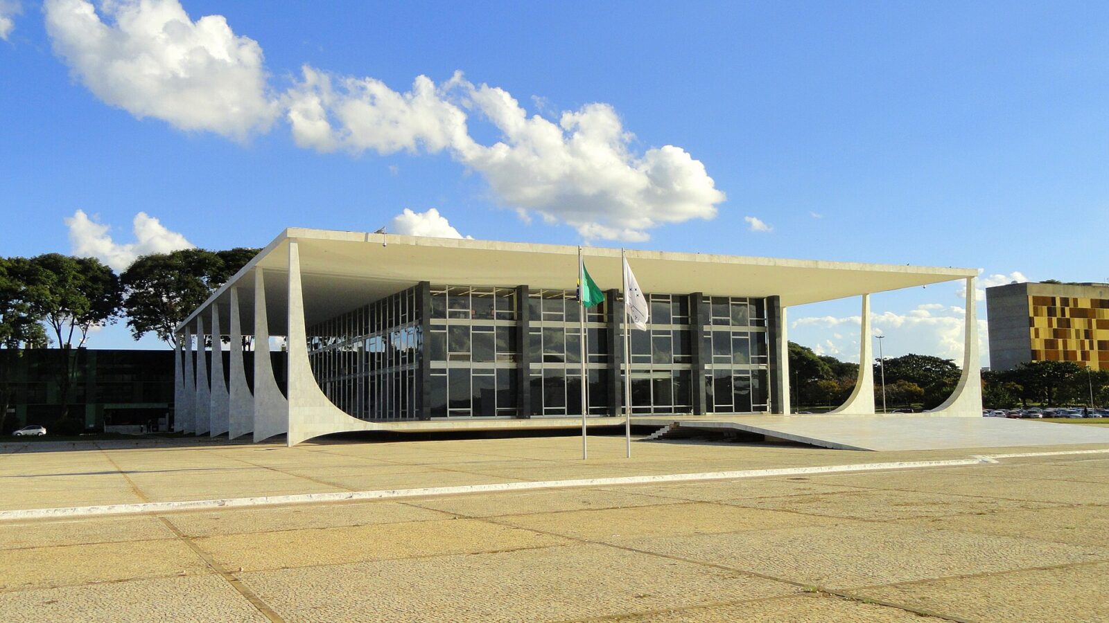 Fachada del edificio del Supremo Tribunal Federal en Brasilia